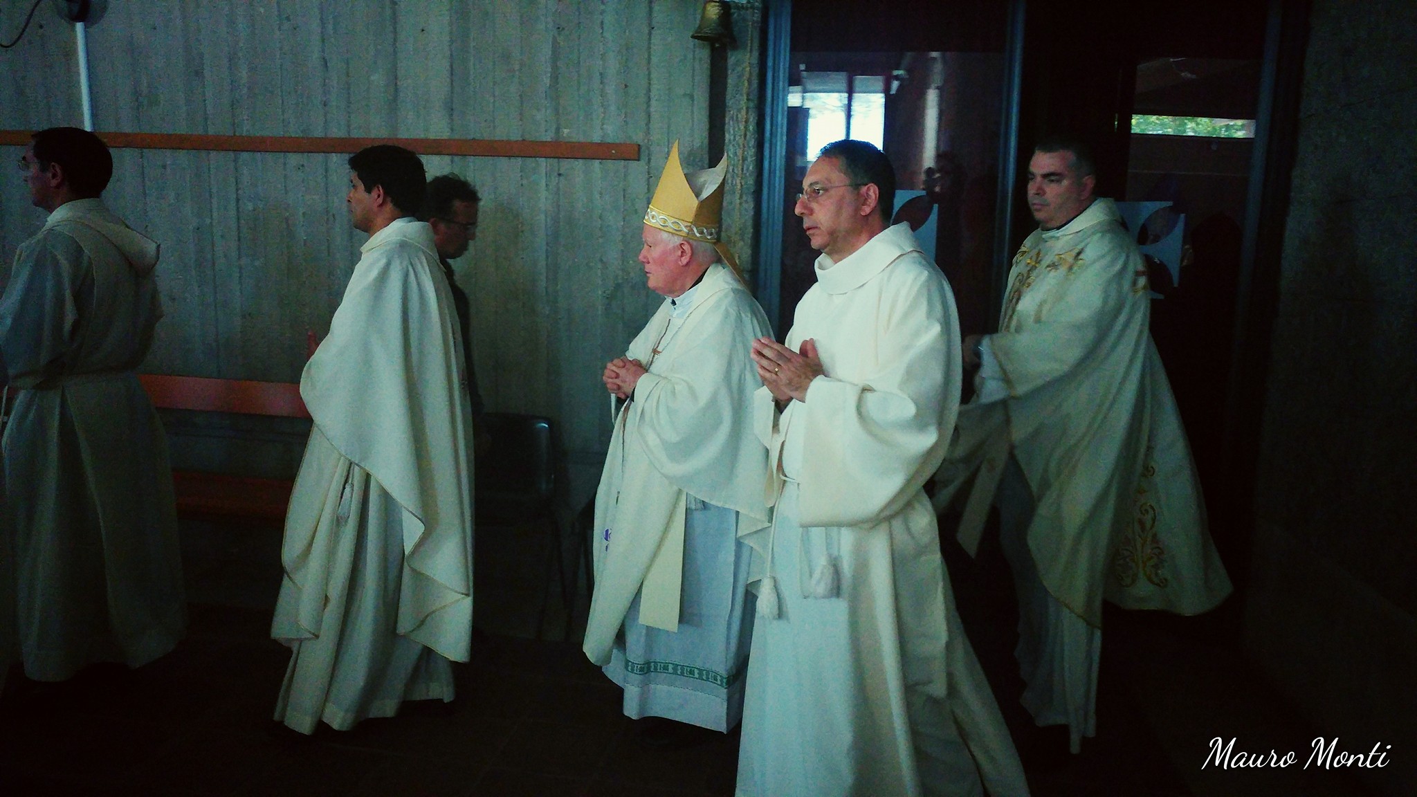 Celebrazione eucaristica. Preside S.E.R. Mon Antonio Santarsiero vescovo di Houcho - Lima Perù